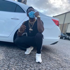 Meet your Posher, Howard